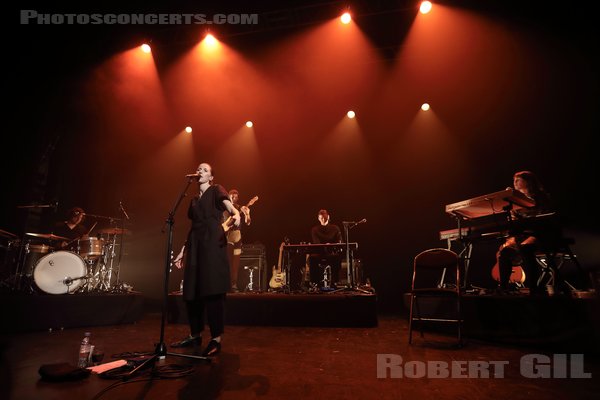 ALDOUS HARDING - 2023-03-28 - PARIS - Le Trianon - Huw Gwynfryn Evans - Hannah Sian Topp